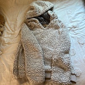Sherpa Pullover